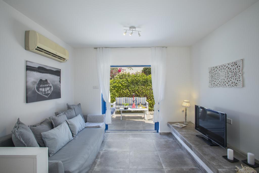 Protaras Villa Loulla Habitación foto